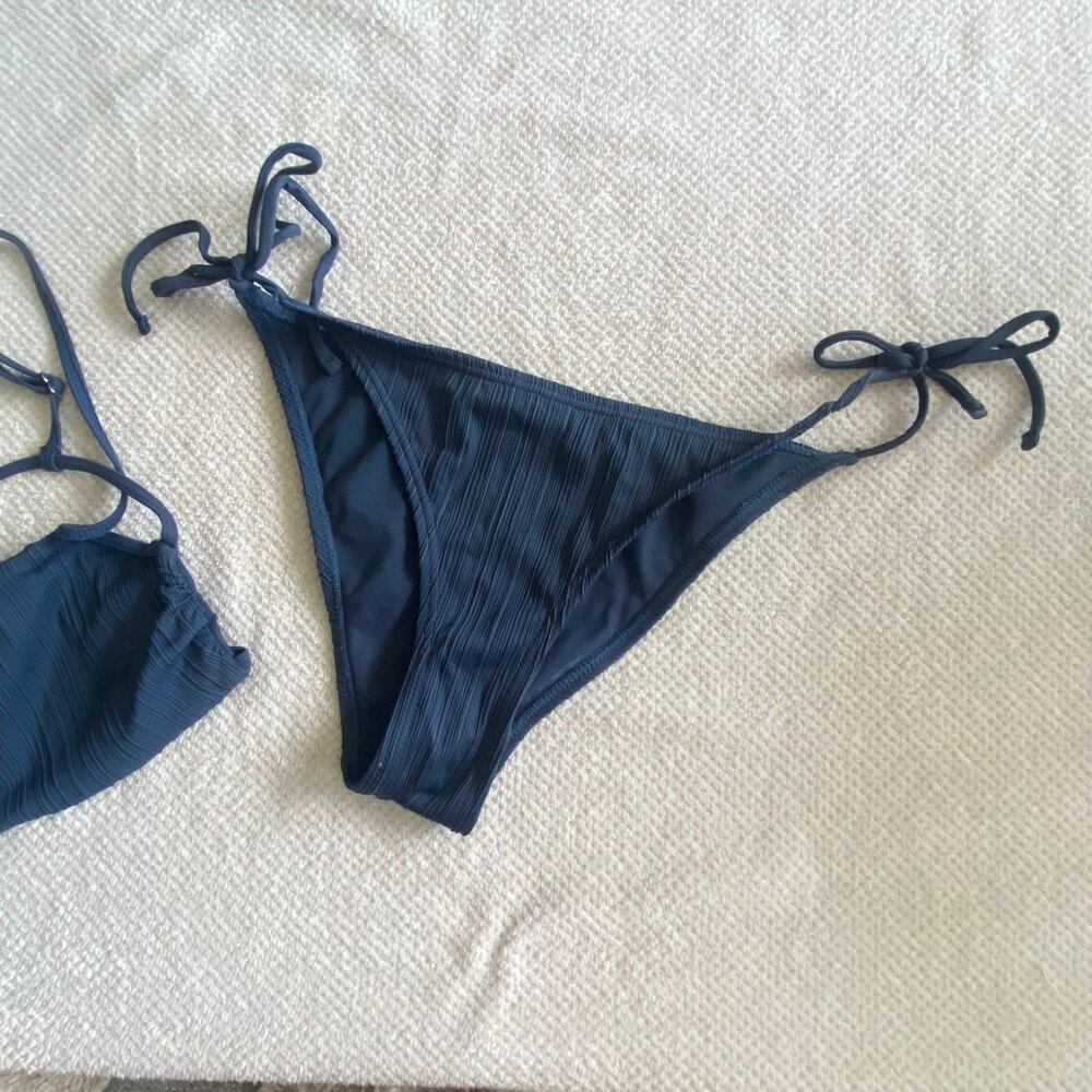 Navy Ribbed Two-Piece Swimsuit ππ - Picture 3 of 7